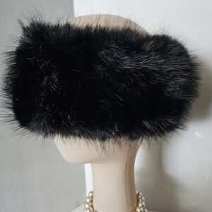 Black Elegant Beloved Millinery Faux Fur Headband NWT